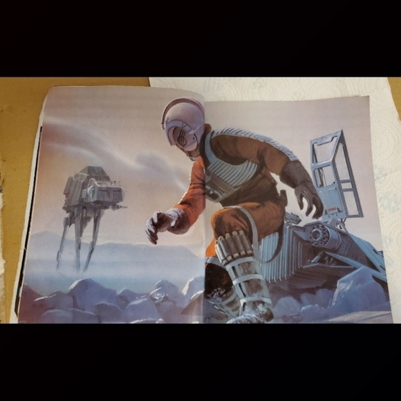 The Empire Strikes Back Official Collectors Edition Magazine "STAR WARS" 1980 - Picture 6 of 10